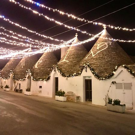 Iaru-Bed Experience House Apartment Alberobello Exterior photo