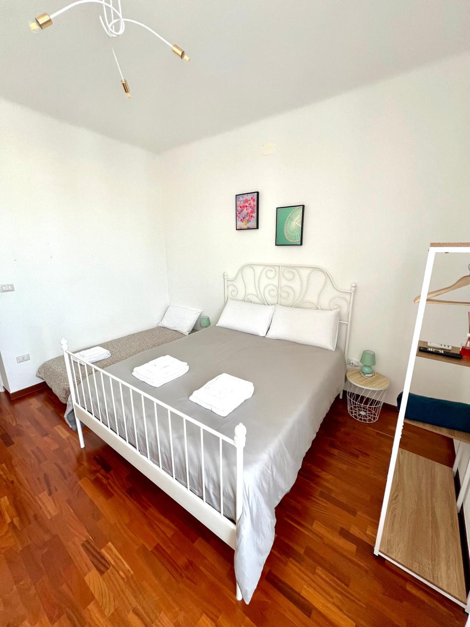 Iaru-Bed Experience House Apartment Alberobello Exterior photo