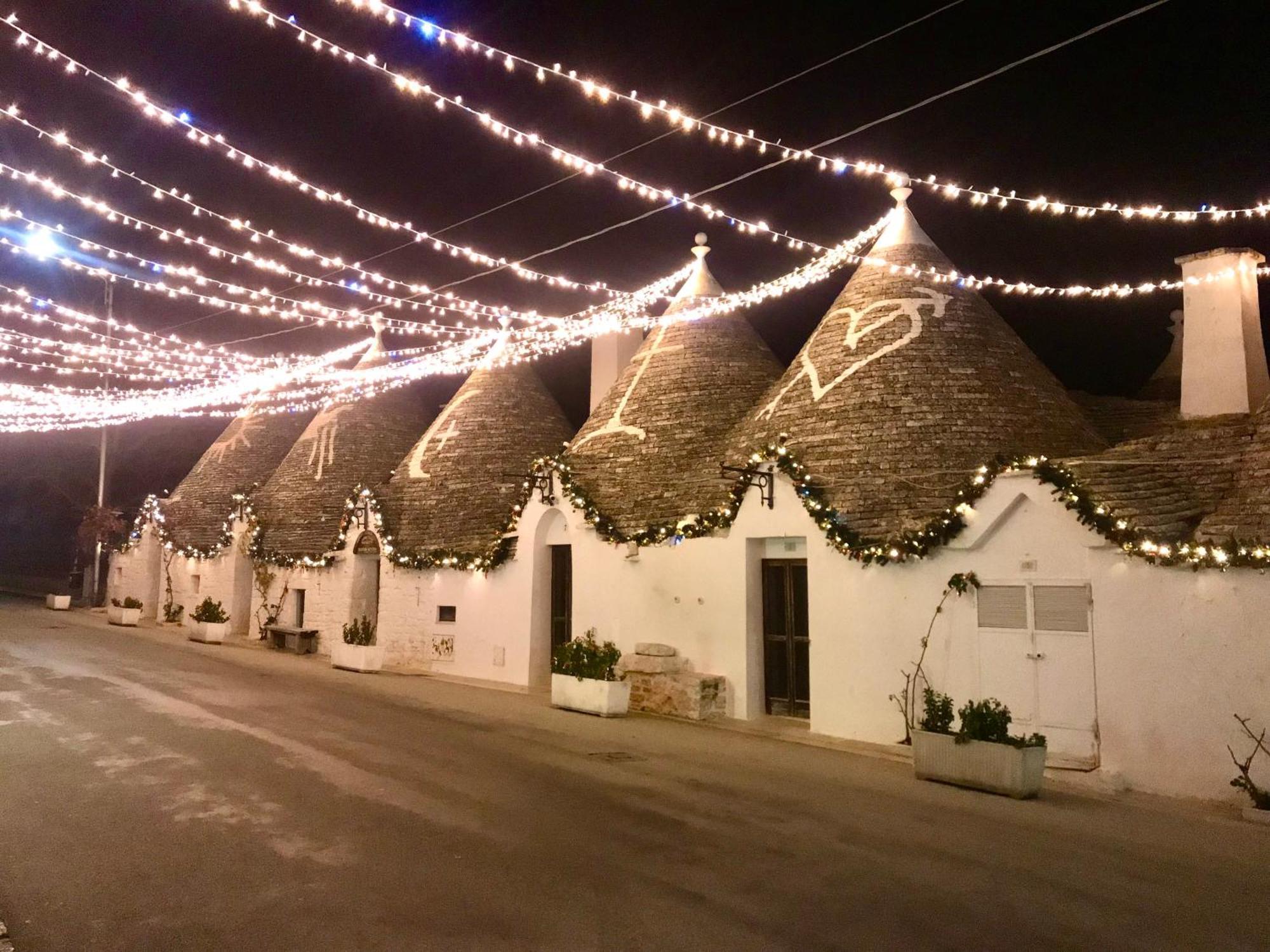 Iaru-Bed Experience House Apartment Alberobello Exterior photo