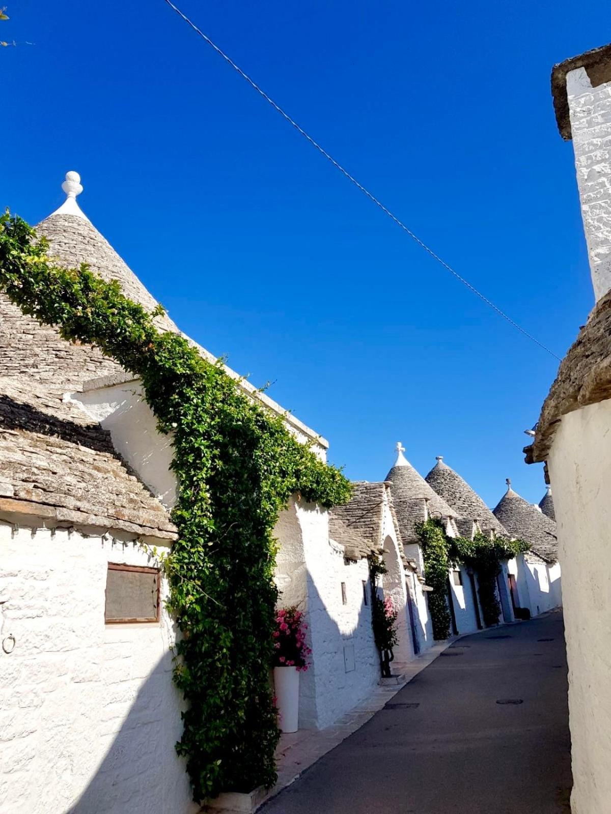 Iaru-Bed Experience House Apartment Alberobello Exterior photo